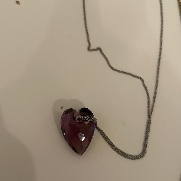 SAWROVSKI HEART PENDANT NECKLACE - Picture 9 of 9